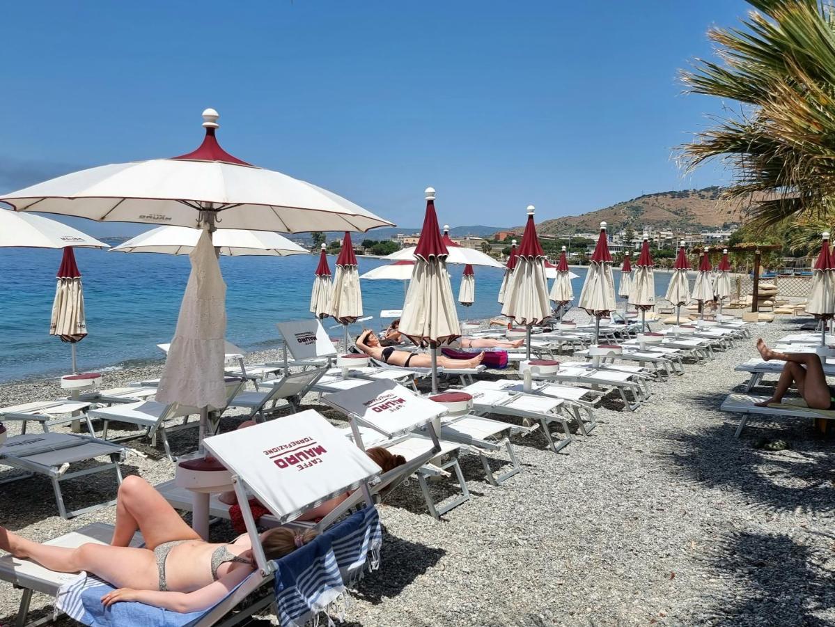 Loft Magna Grecia Reggio Calabria Centro Storico A 3 Minuti A Piedi Dal Mare Apartment Exterior foto