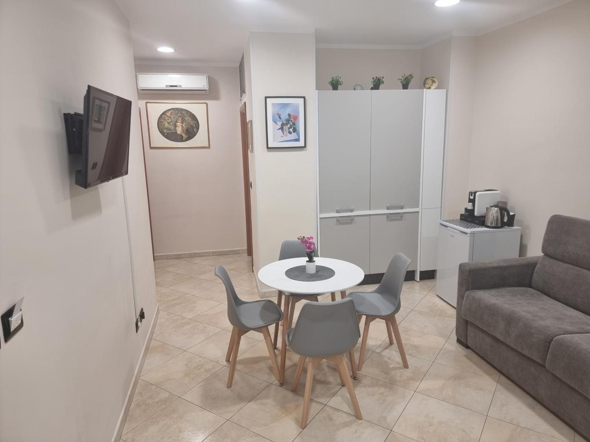 Loft Magna Grecia Reggio Calabria Centro Storico A 3 Minuti A Piedi Dal Mare Apartment Exterior foto