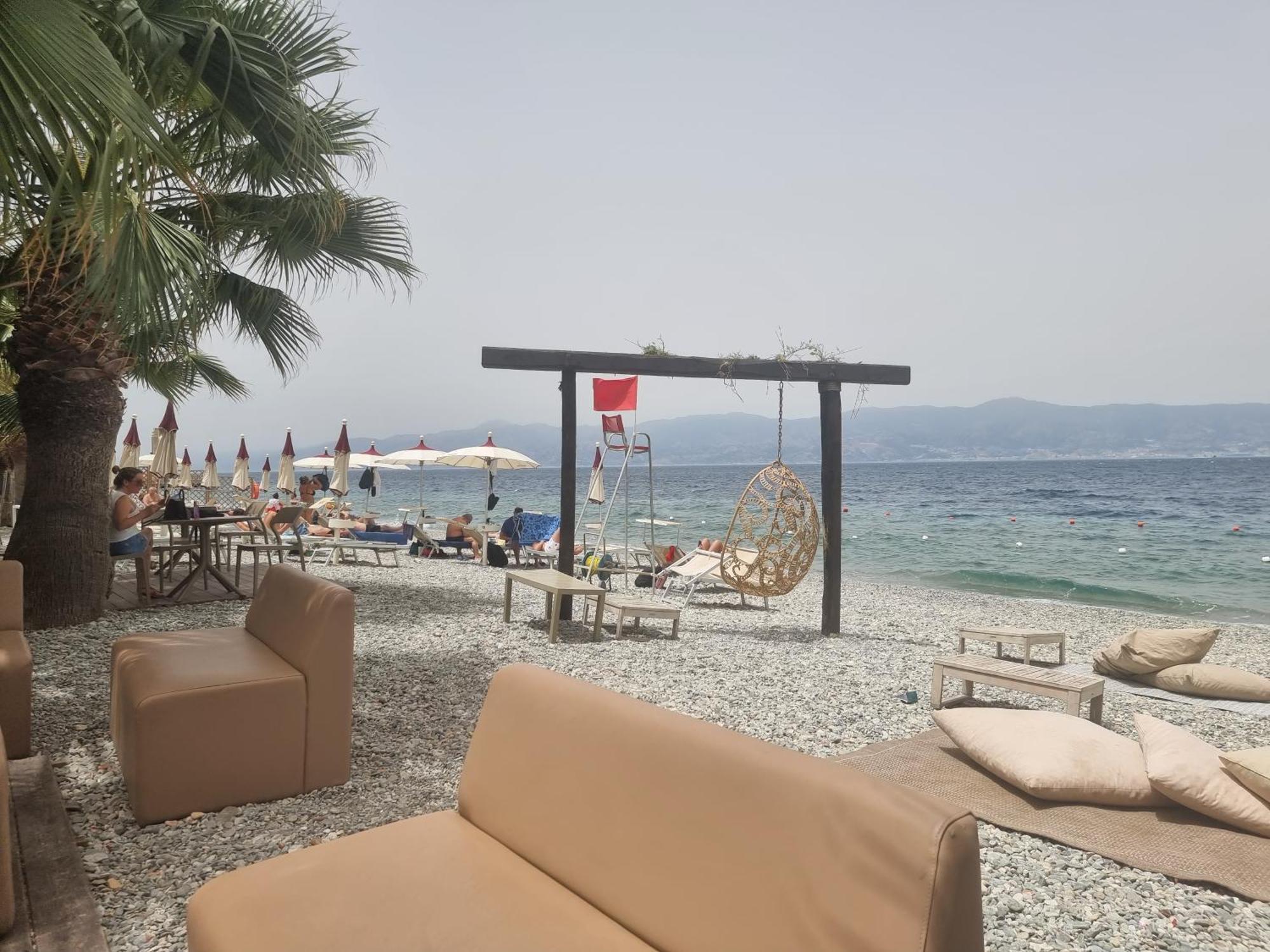 Loft Magna Grecia Reggio Calabria Centro Storico A 3 Minuti A Piedi Dal Mare Apartment Exterior foto